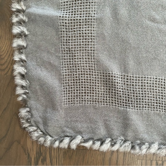 Vintage Anthropologie Woven Scarf with Fur Trim in Taupe Grey 38.5" x 40.5" - Picture 6 of 7